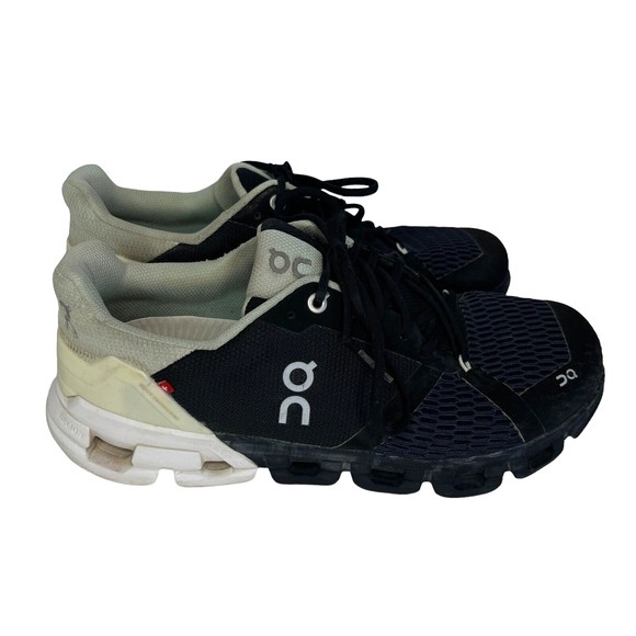 ON Cloudflyer Womens Size 9 Running Shoes Black White Mint Green - Picture 3 of 12